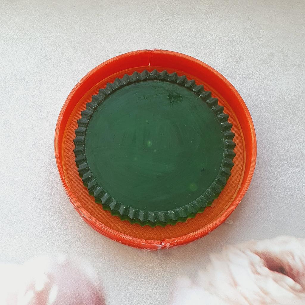 Модель для заливки силиконом крышка от шкатулки с уже готовой основой и разборными опалубками