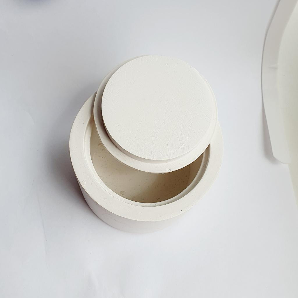 Гипсовое кашпо Бочонок с крышкой