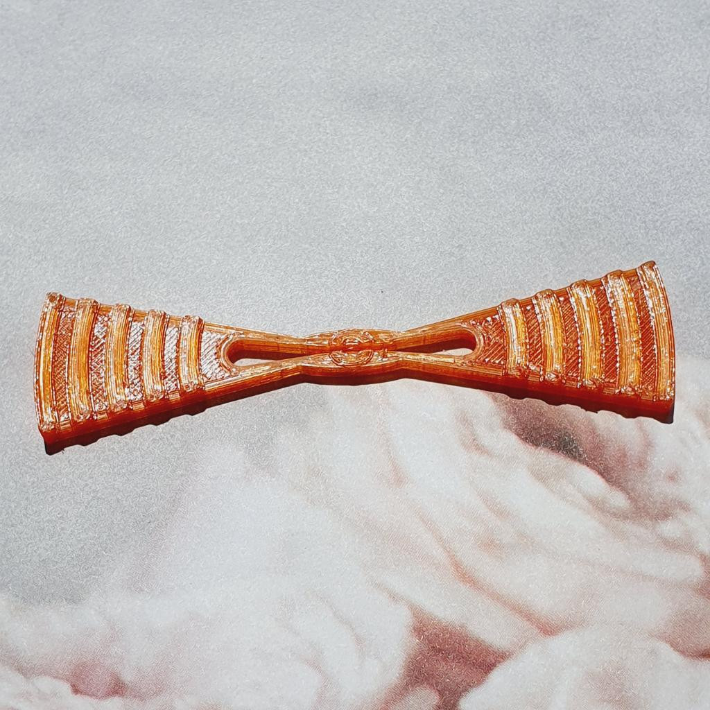 Держатель и центровик фитиля