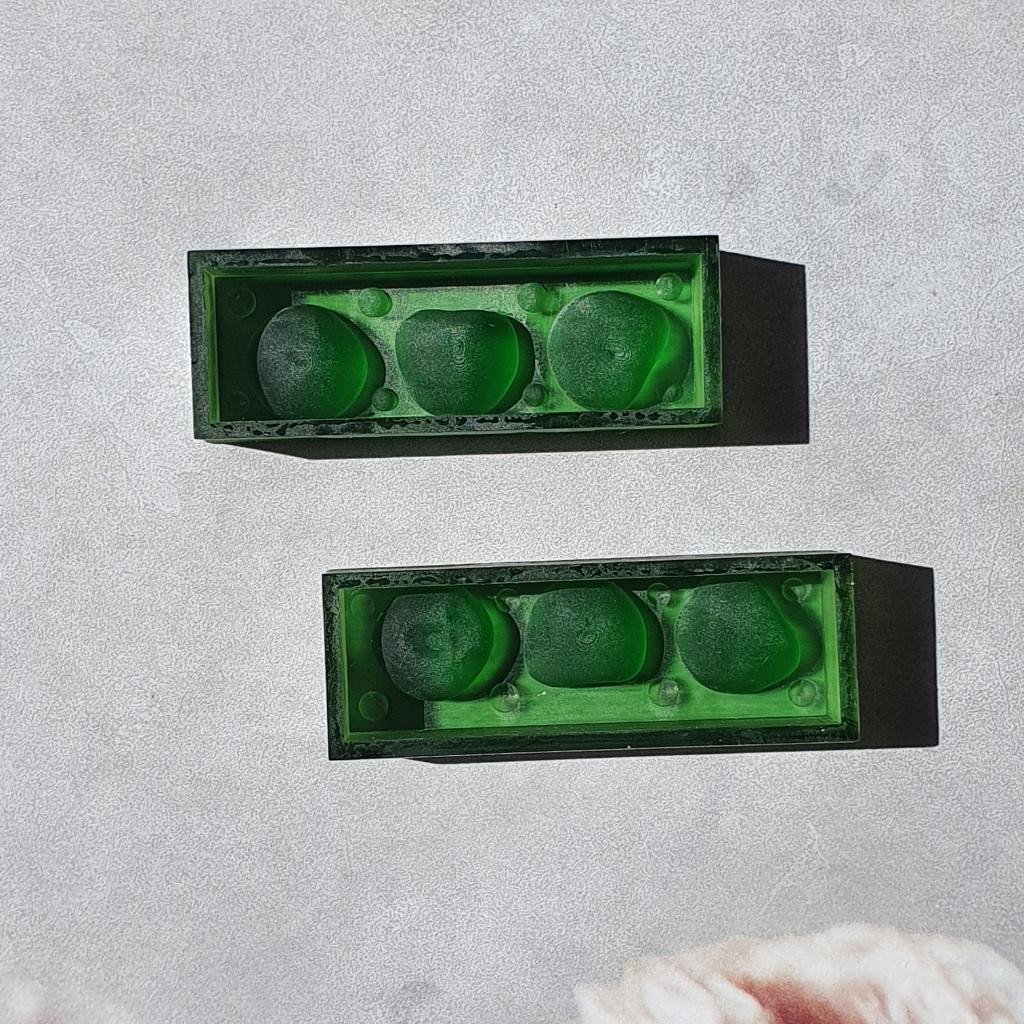 Модель для заливки силиконом "Черешня" (вишня) с готовой опалубкой.