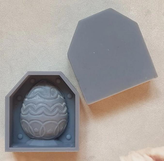 Модель для заливки силиконом " Пасхальное яйцо ".