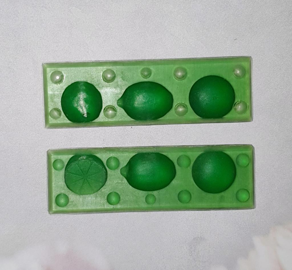 Модель для заливки силиконом Цитрусовый микс с готовой основой и раздельными опалубками