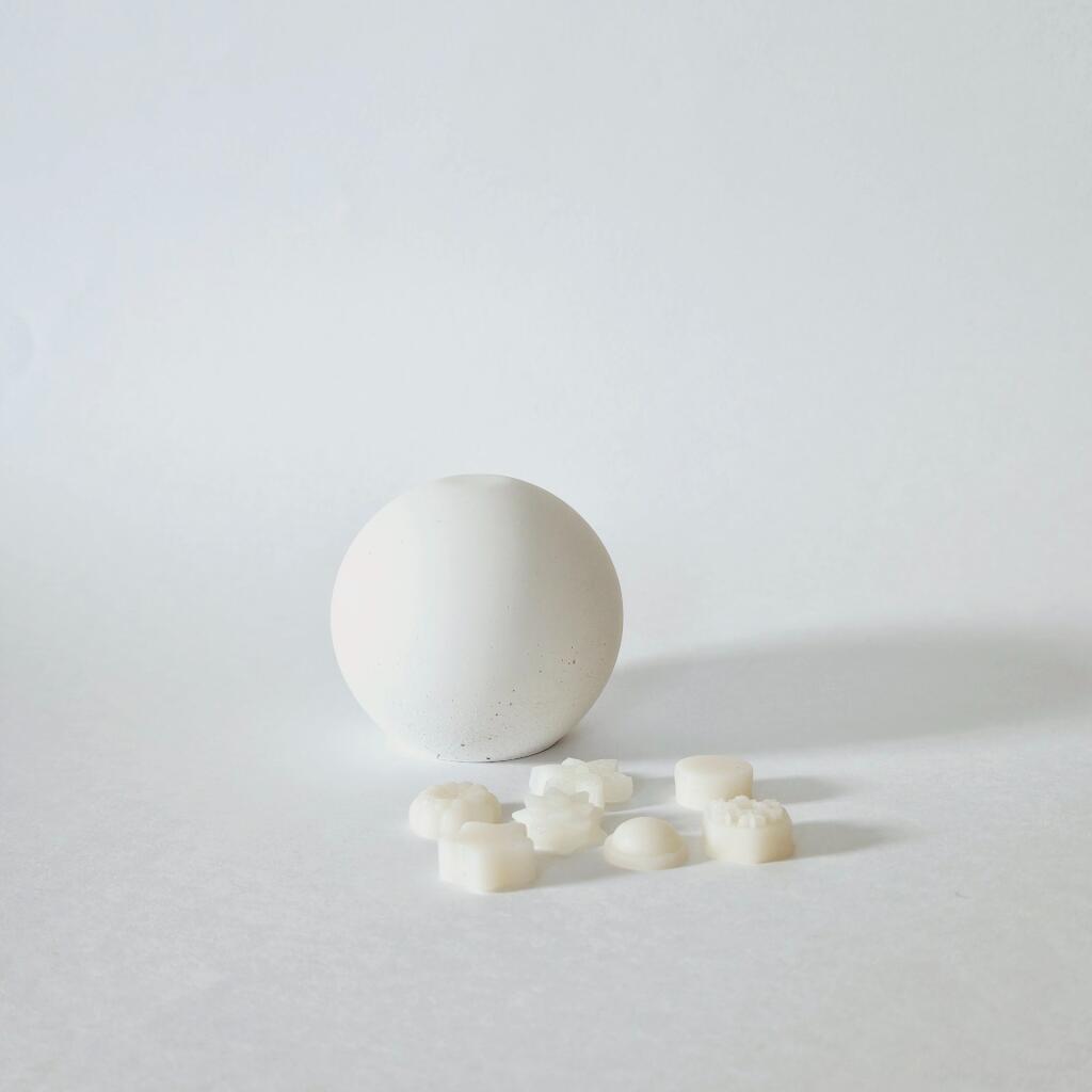 Набор силиконовых форм: шар и палетка подвесов