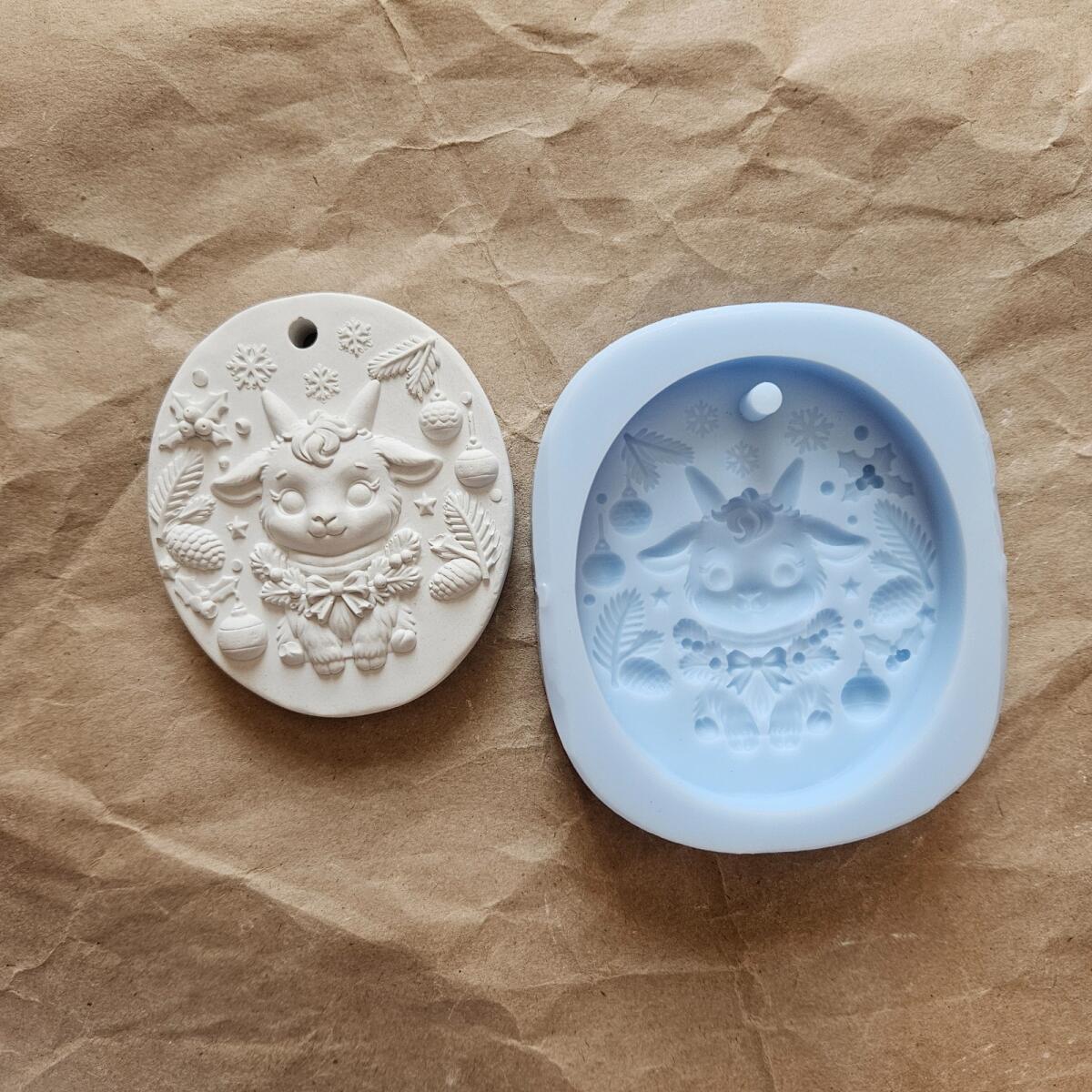 Силиконовая форма саше овал Коза (козленок)