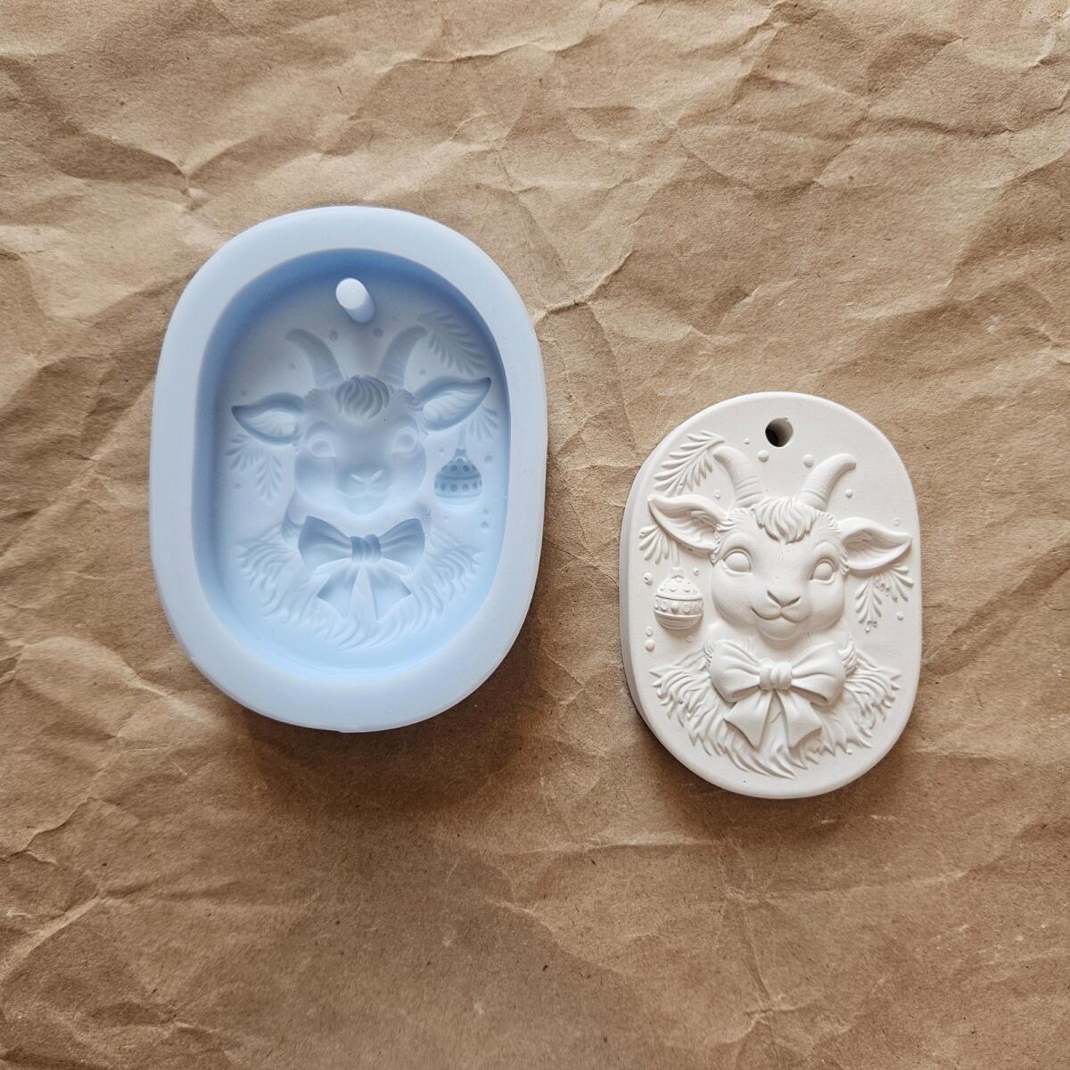 Силиконовая форма саше овал Коза (козленок)