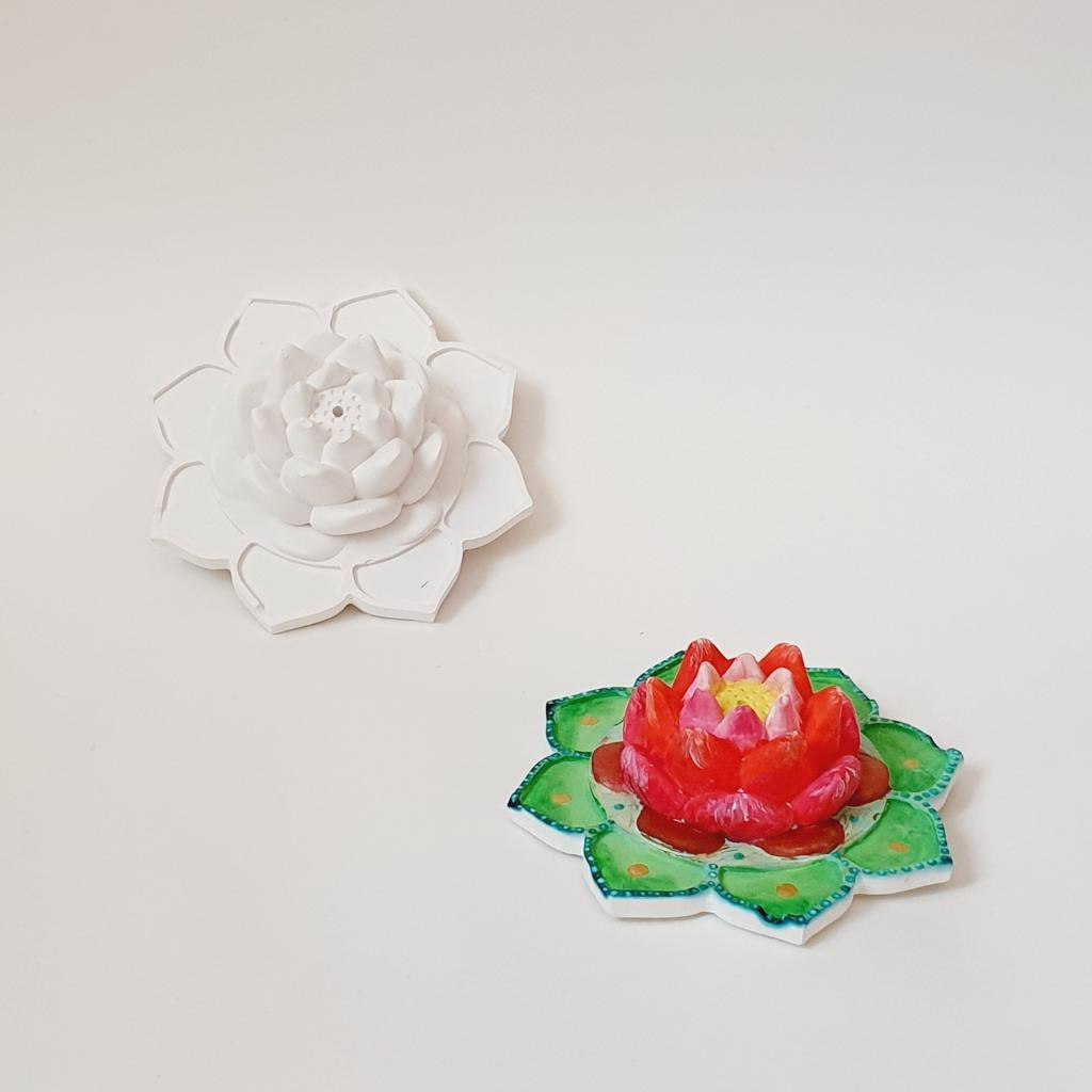 Силиконовая форма 
Лотос на подносе (держатель для благовоний)

🍀Размеры:
Диаметр 7.5 см
Высота 2.5