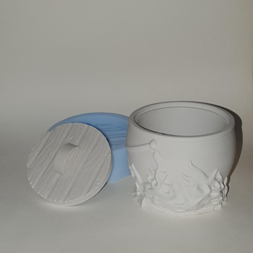 Силиконовая форма 
Котелок на костре

🍀Объем: 151

🍀Размеры:
Диаметр 9 см х 9.5 см
Высота: 6.9 см