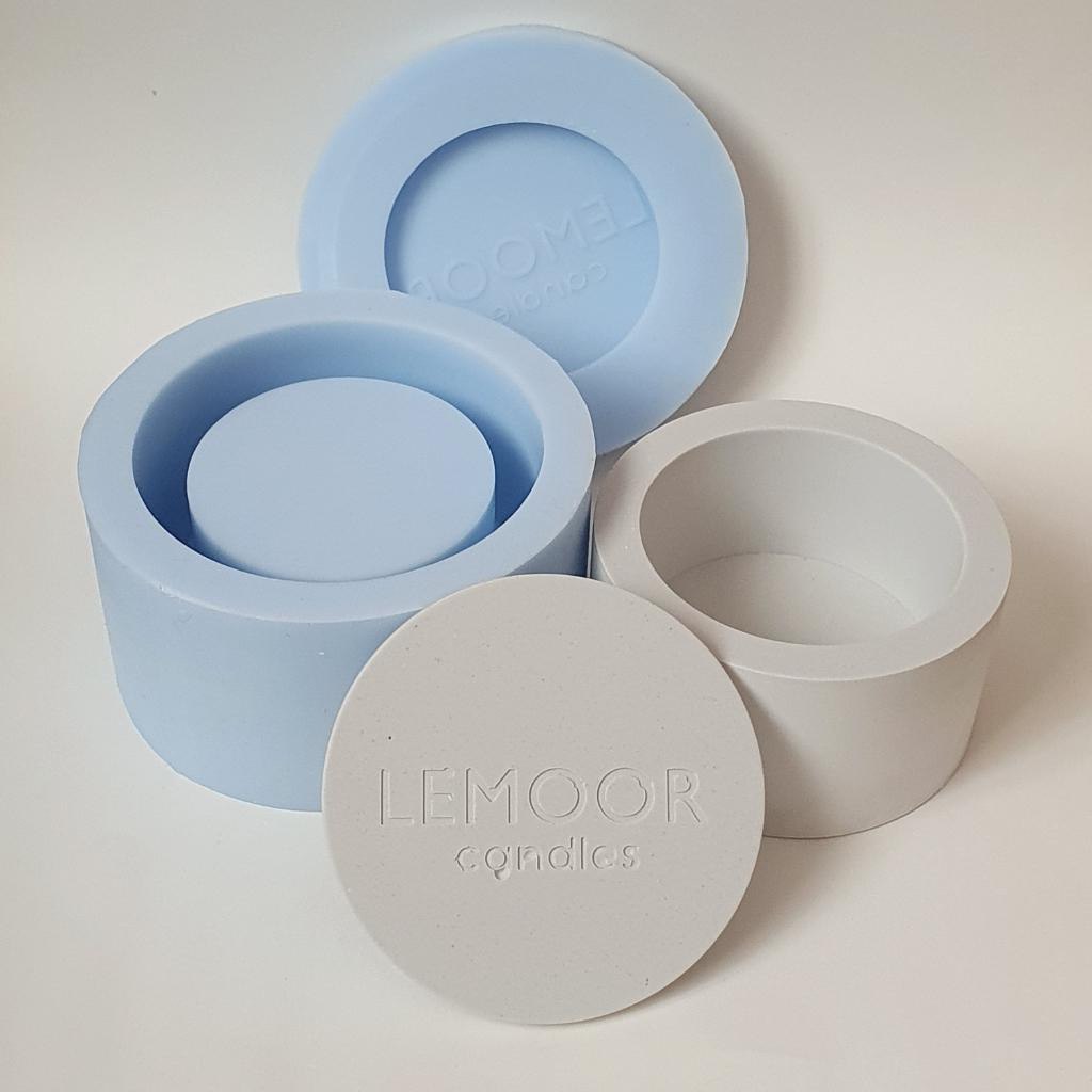 Модель (набор) для заливки силиконом стакан 
Простой 150

🍀Объем: 150

🍀Размеры:
Диаметр 90 мм
Выс