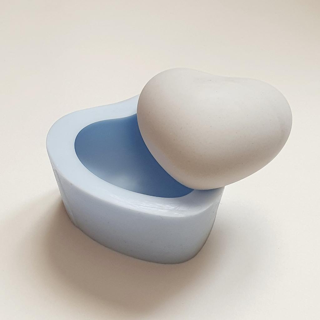 Модель для заливки силиконом Сердце

🍀Размеры:
6.5 см х 7 см
Высота 3.5 см

🍀Срок изготовления:
3-