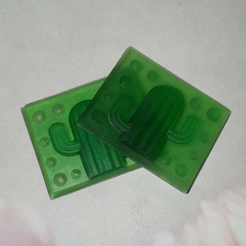 Модель для заливки силиконом Кактус с уже готовой основой и опалубками


Можем напечатать в другом р